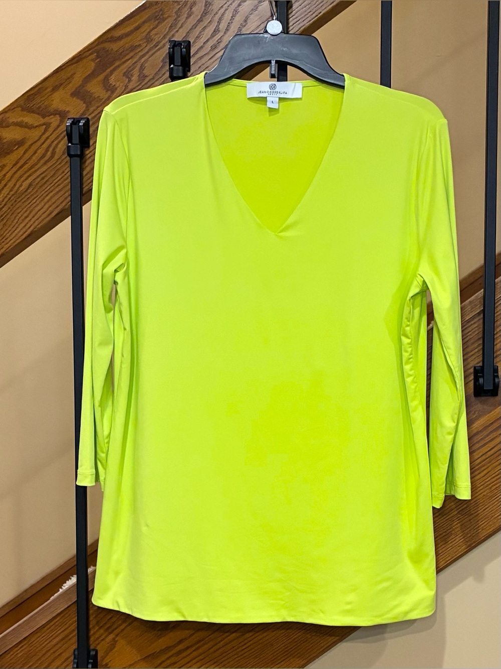 JEAN-PIERRE KLIFA PARIS V-Neck Top Gatorade Color SZ. Lg Women’s